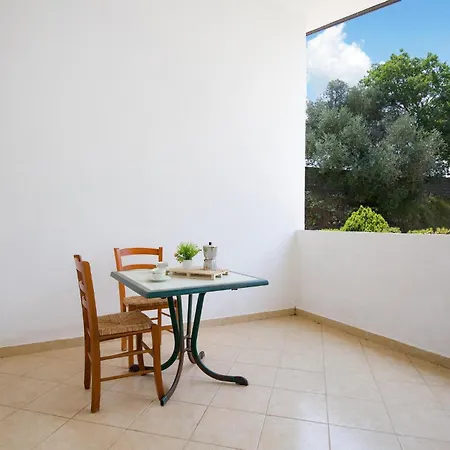 Nice In Zambrone With Kitchen Zaccanopoli